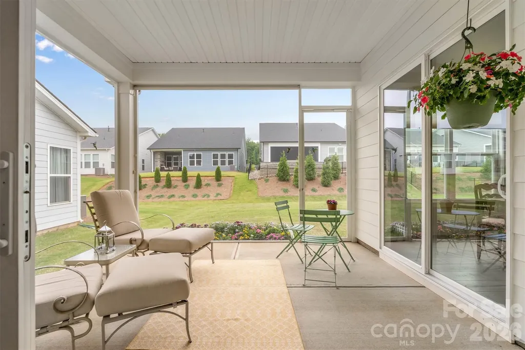 8025 Brookbank Drive Charlotte NC 28269