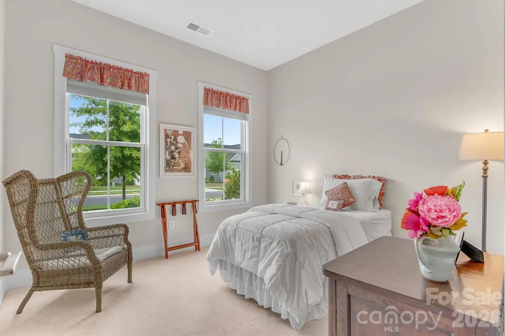 8025 Brookbank Drive Charlotte NC 28269