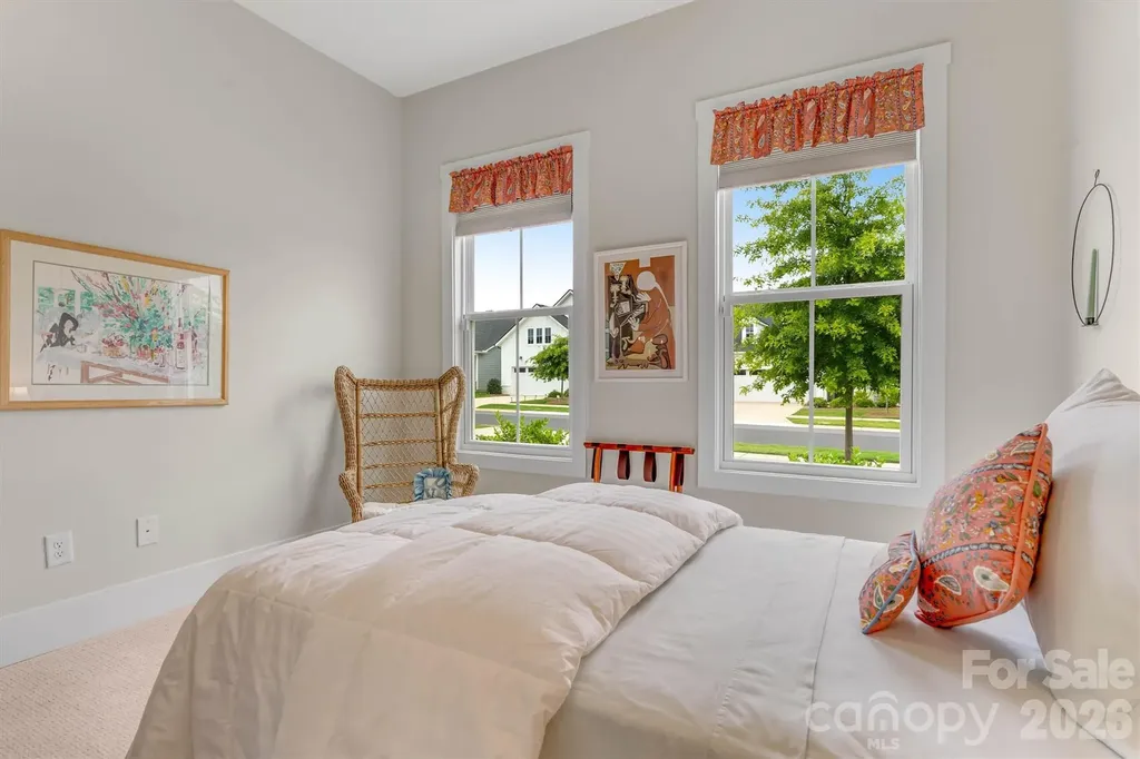 8025 Brookbank Drive Charlotte NC 28269