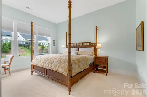 8025 Brookbank Drive Charlotte NC 28269