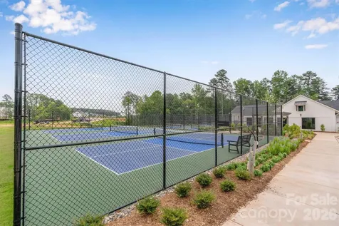 8025 Brookbank Drive Charlotte NC 28269