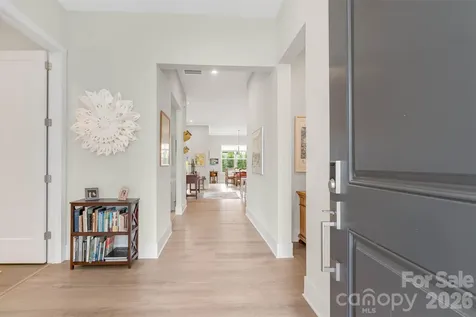 8025 Brookbank Drive Charlotte NC 28269