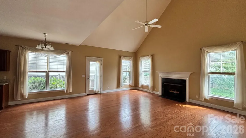 1408 Kenton Lane Asheville NC 28803