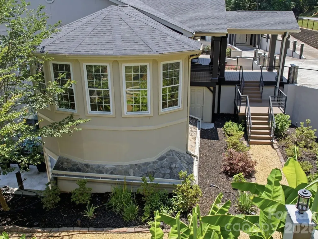 2640 Sadler Road Charlotte NC 28278