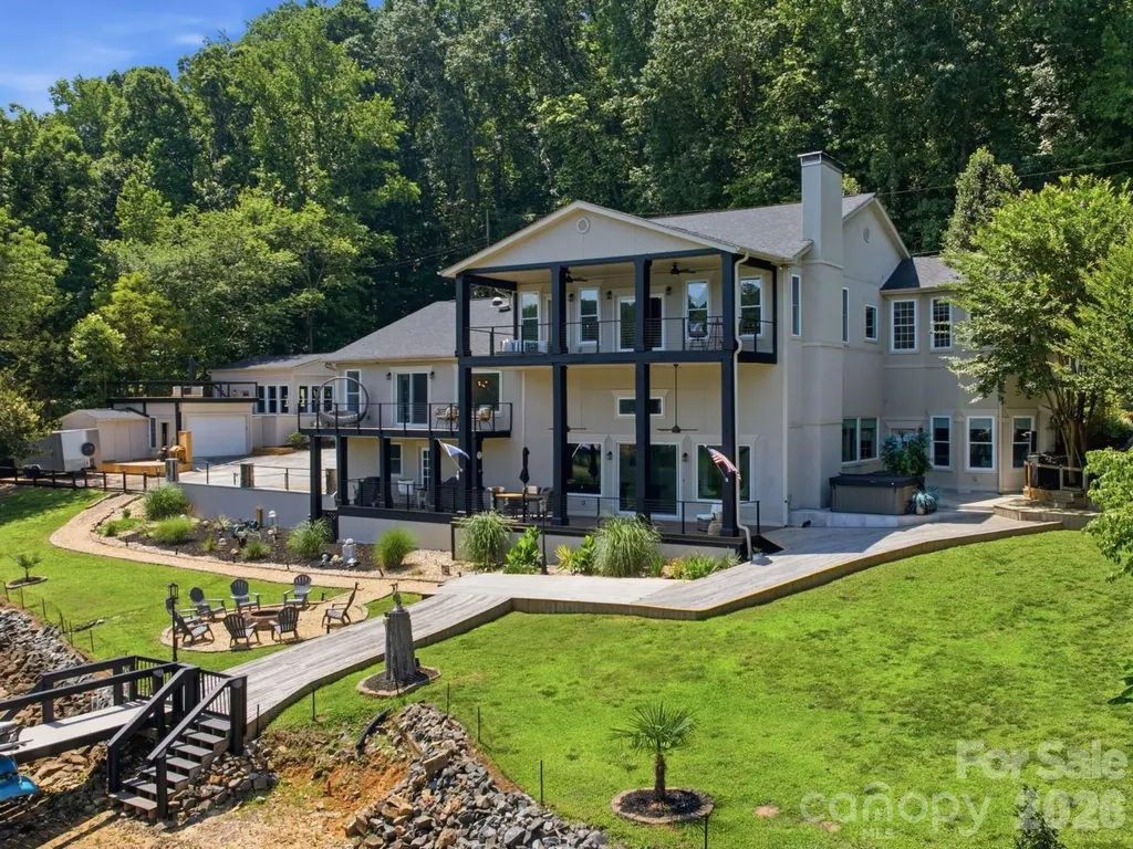 2640 Sadler Road Charlotte NC 28278