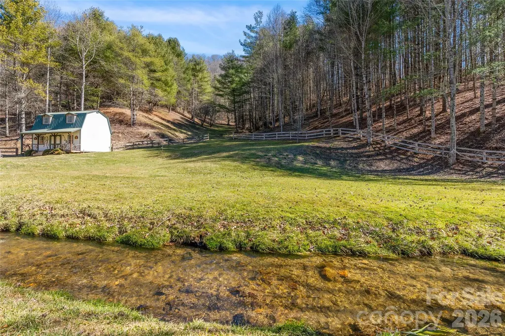 12892 Us 23 Highway Mars Hill NC 28754