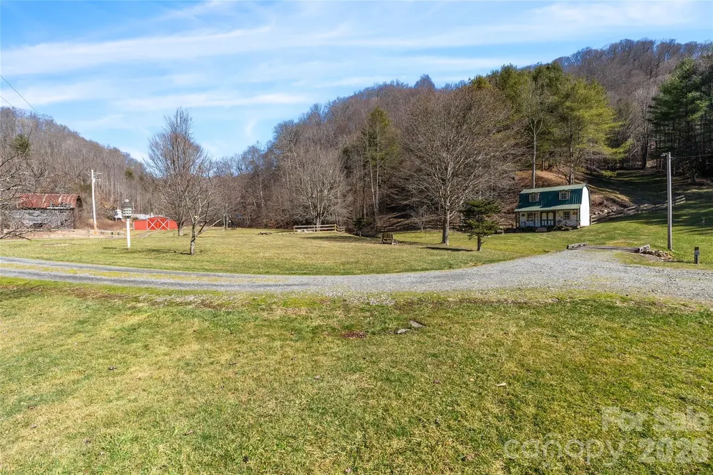 12892 Us 23 Highway Mars Hill NC 28754