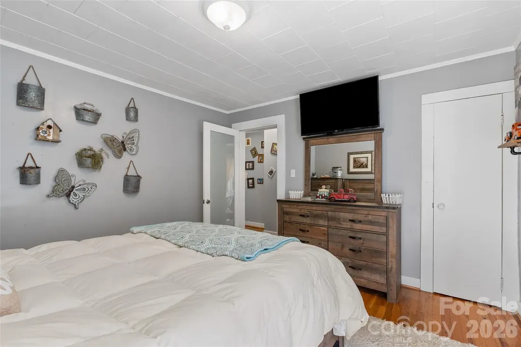 12892 Us 23 Highway Mars Hill NC 28754