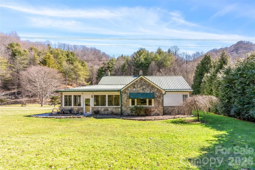 12892 Us 23 Highway Mars Hill NC 28754