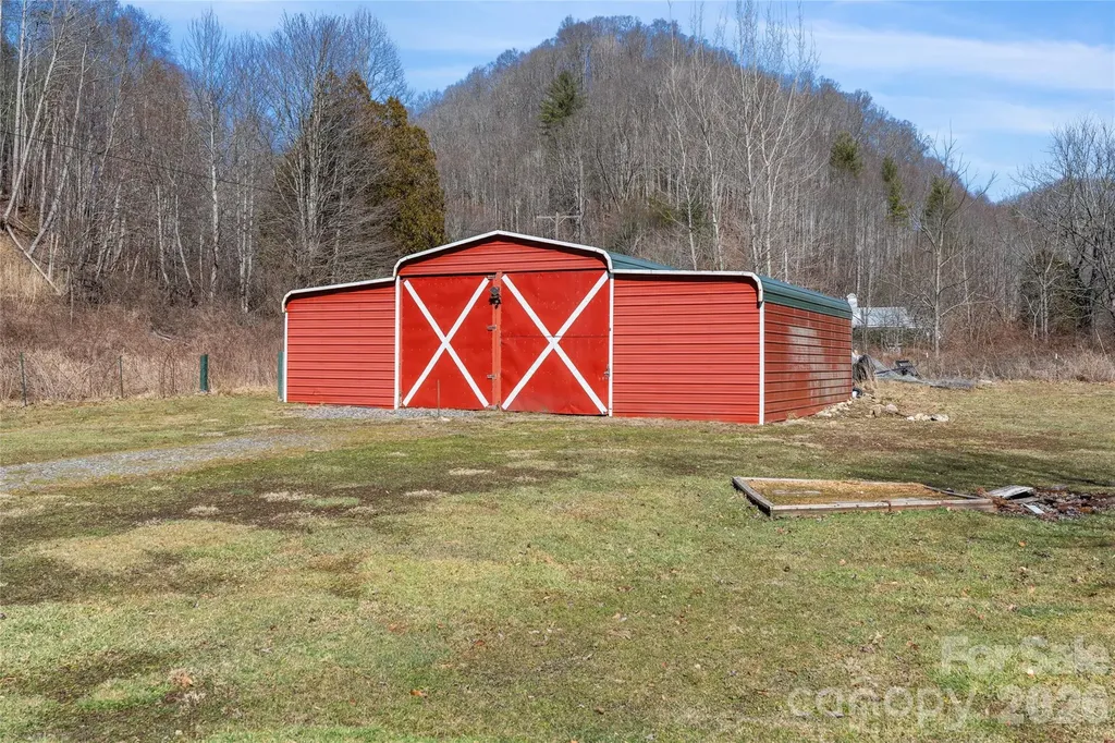 12892 Us 23 Highway Mars Hill NC 28754
