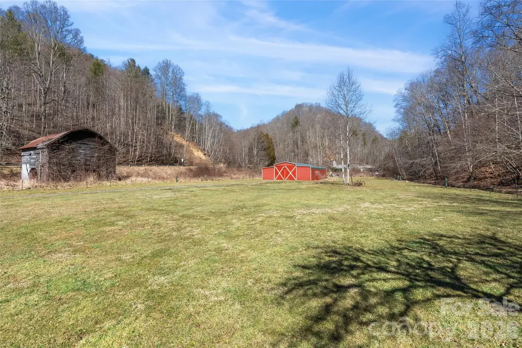 12892 Us 23 Highway Mars Hill NC 28754