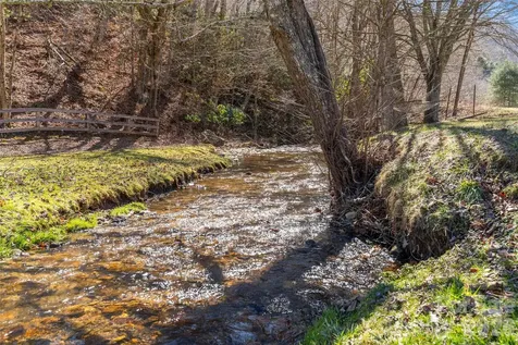 12892 Us 23 Highway Mars Hill NC 28754