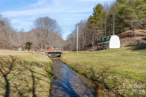 12892 Us 23 Highway Mars Hill NC 28754