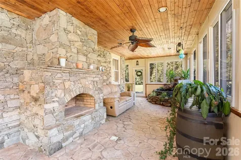 12892 Us 23 Highway Mars Hill NC 28754