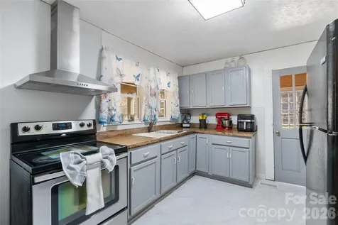 12892 Us 23 Highway Mars Hill NC 28754