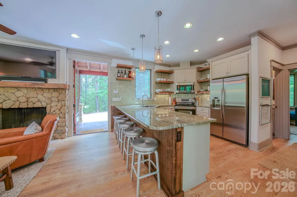 1904 Old Wildlife Club Road Nebo NC 28761