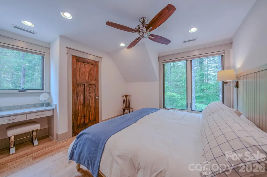 1904 Old Wildlife Club Road Nebo NC 28761