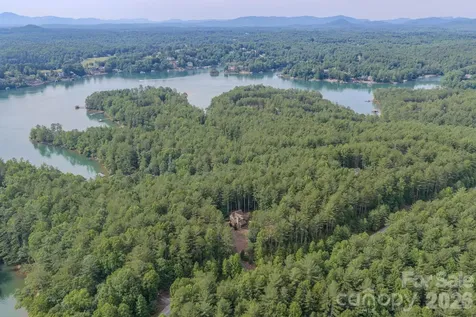 1904 Old Wildlife Club Road Nebo NC 28761