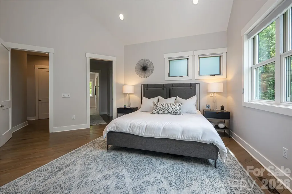 57 Villa Nova Drive Asheville NC 28804