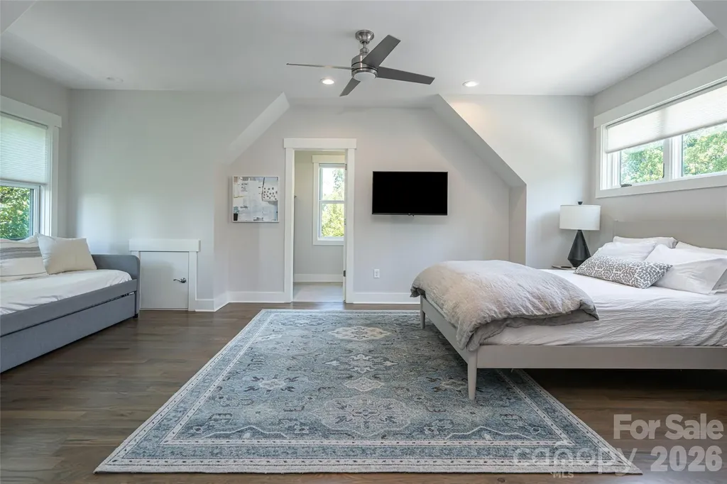 57 Villa Nova Drive Asheville NC 28804