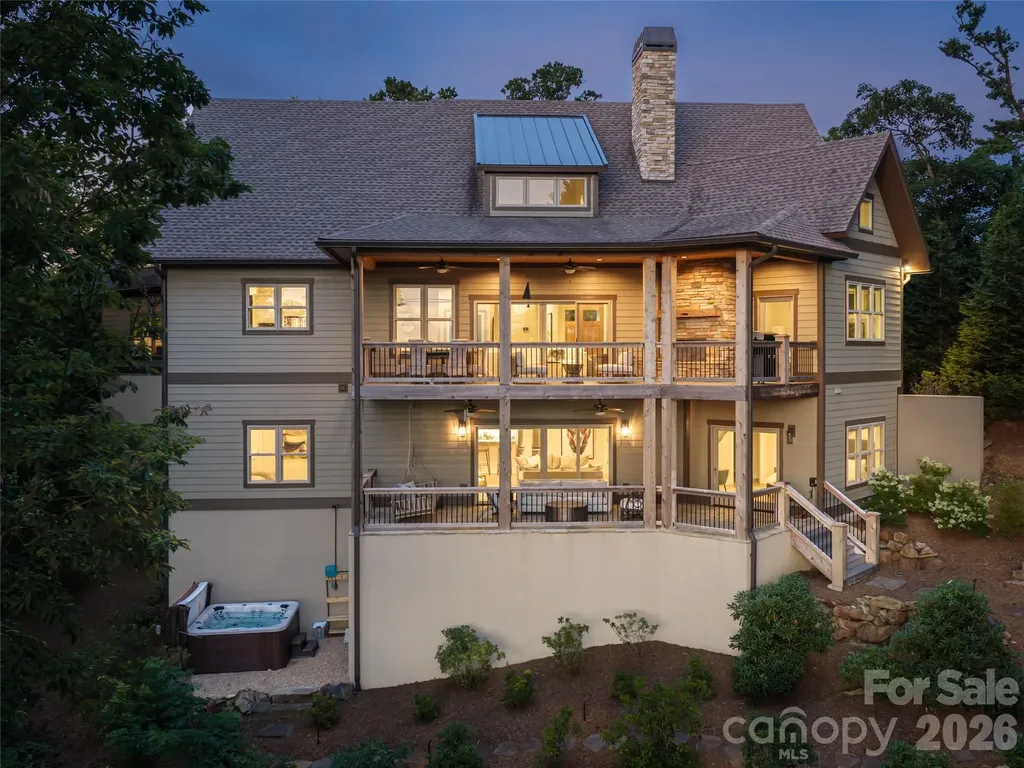 57 Villa Nova Drive Asheville NC 28804