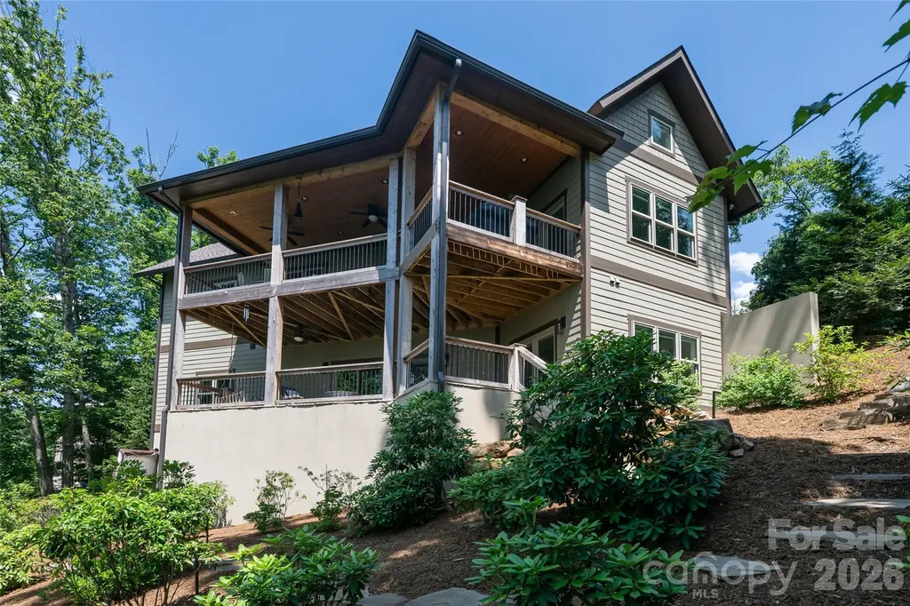 57 Villa Nova Drive Asheville NC 28804