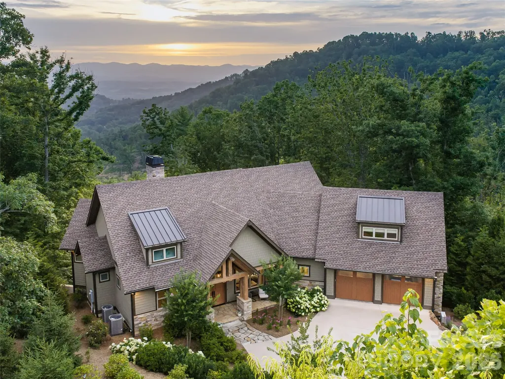 57 Villa Nova Drive Asheville NC 28804