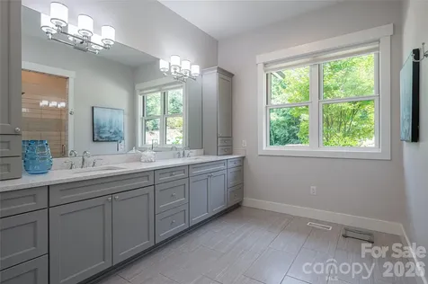 57 Villa Nova Drive Asheville NC 28804