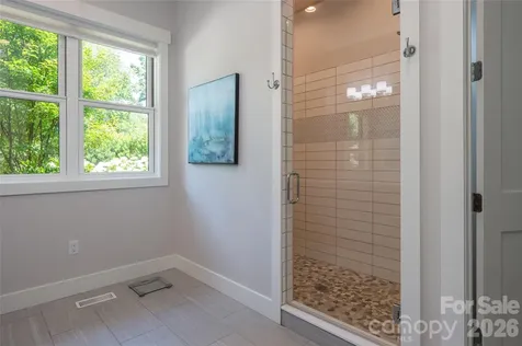 57 Villa Nova Drive Asheville NC 28804