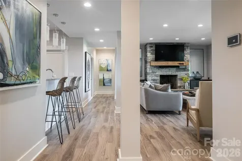 57 Villa Nova Drive Asheville NC 28804