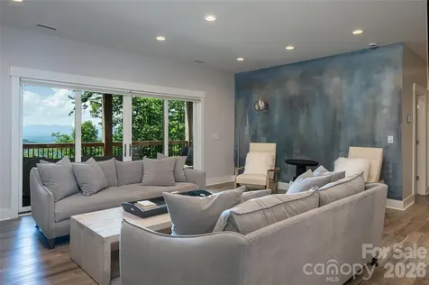 57 Villa Nova Drive Asheville NC 28804