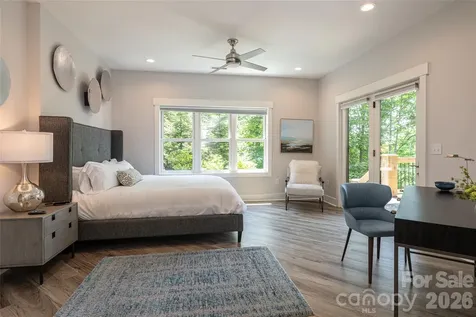 57 Villa Nova Drive Asheville NC 28804