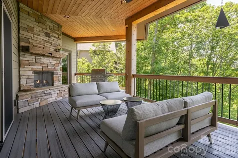 57 Villa Nova Drive Asheville NC 28804