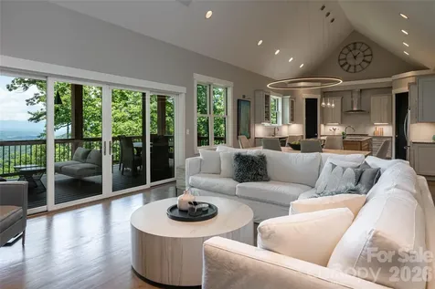 57 Villa Nova Drive Asheville NC 28804