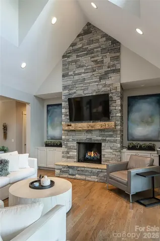 57 Villa Nova Drive Asheville NC 28804