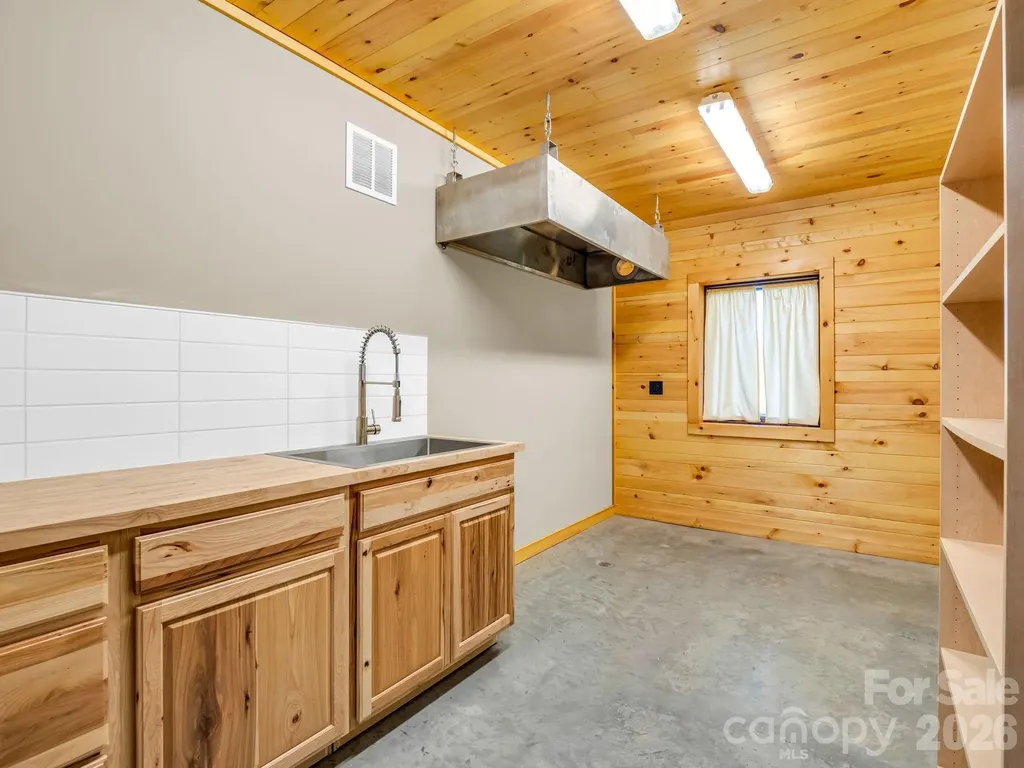 590 Boulder Ridge Lake Lure NC 28746