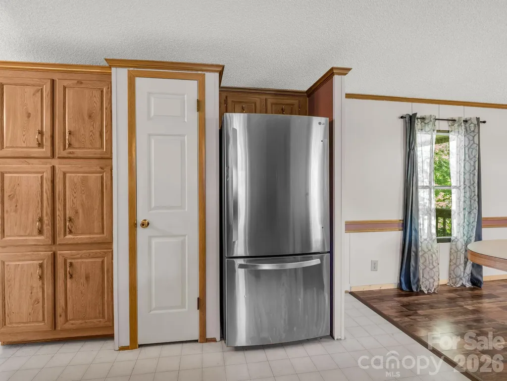 8 Don Felmet Road Leicester NC 28748