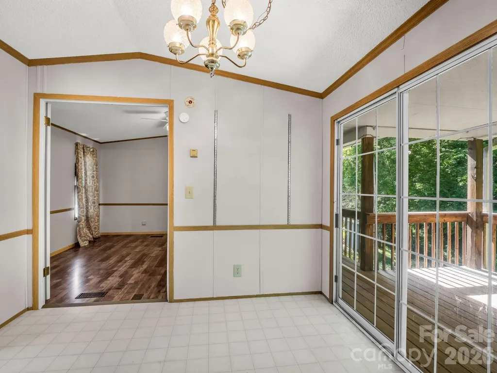 8 Don Felmet Road Leicester NC 28748
