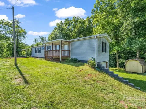 8 Don Felmet Road Leicester NC 28748