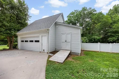 303 Brook Valley Drive Salisbury NC 28147