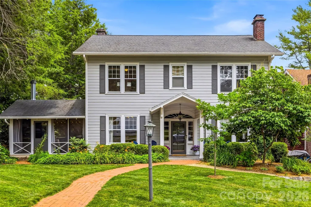 Hendersonville NC, 1620 Norwood Place