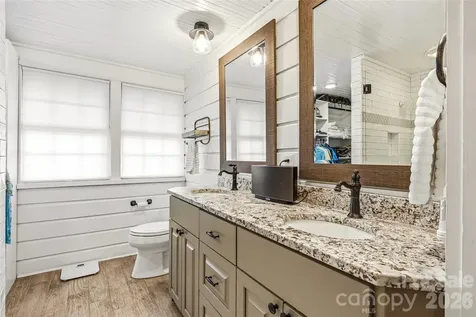 1620 Norwood Place Hendersonville NC 28791