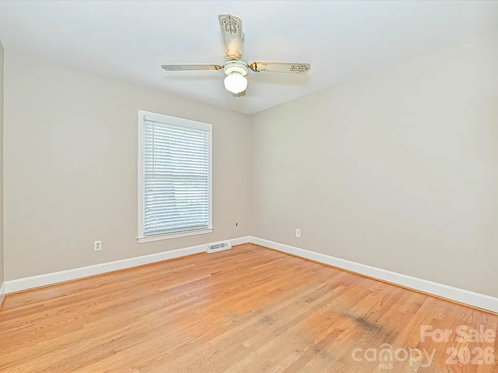 6947 Woodstock Drive Charlotte NC 28210