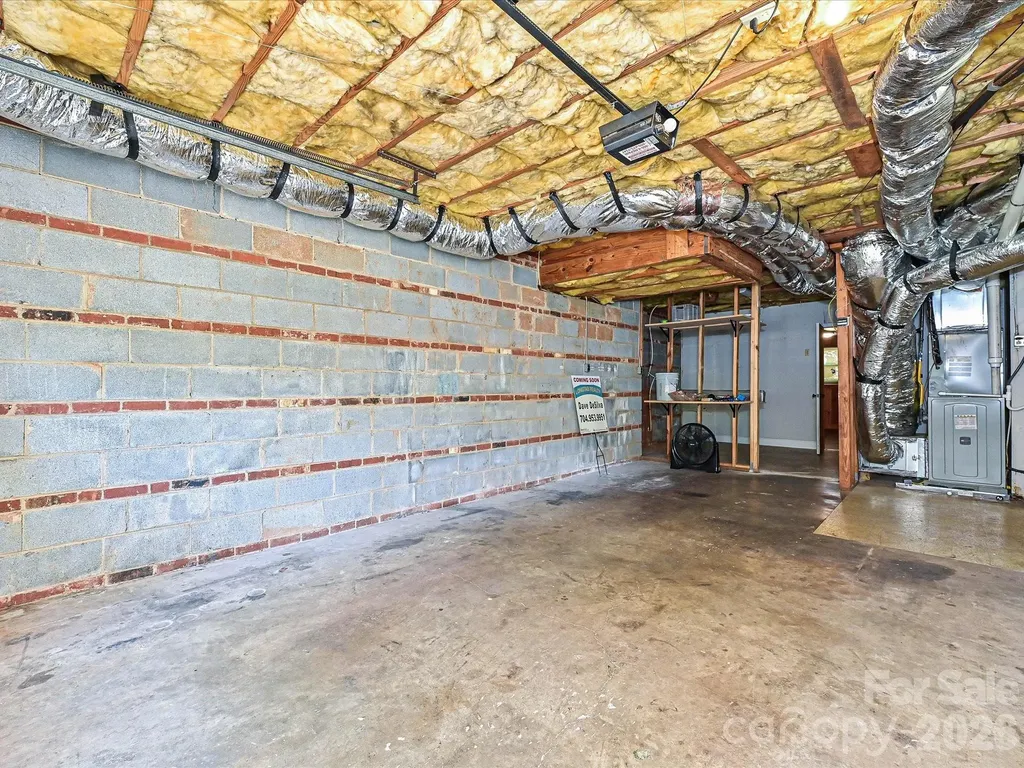 6947 Woodstock Drive Charlotte NC 28210