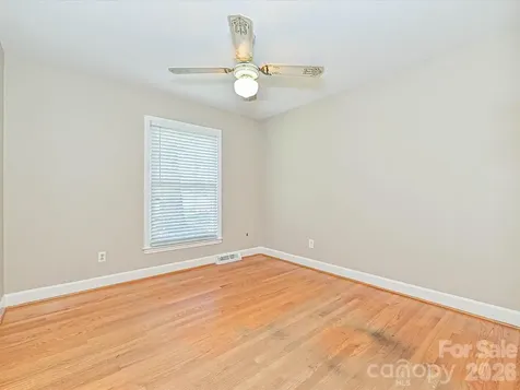 6947 Woodstock Drive Charlotte NC 28210