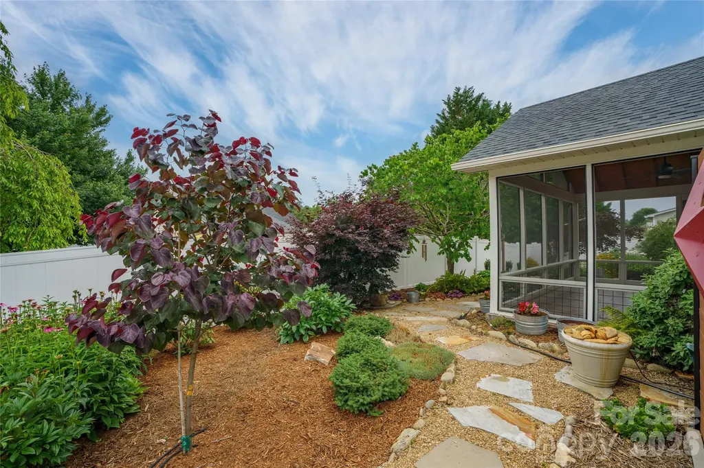 31 Misty Valley Road Fletcher NC 28732