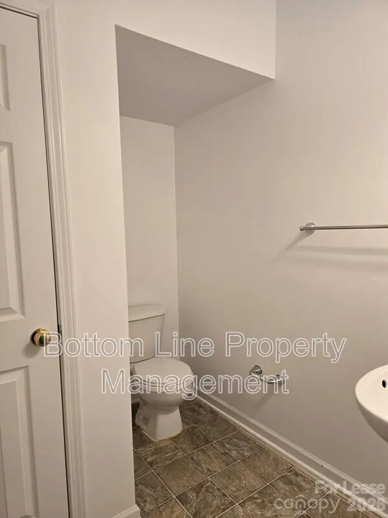8630 Carolina Lily Lane Charlotte NC 28262