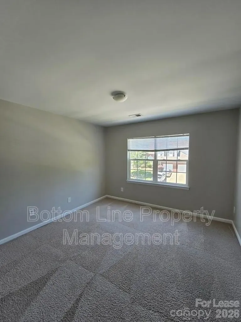 8630 Carolina Lily Lane Charlotte NC 28262
