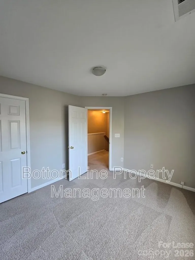 8630 Carolina Lily Lane Charlotte NC 28262