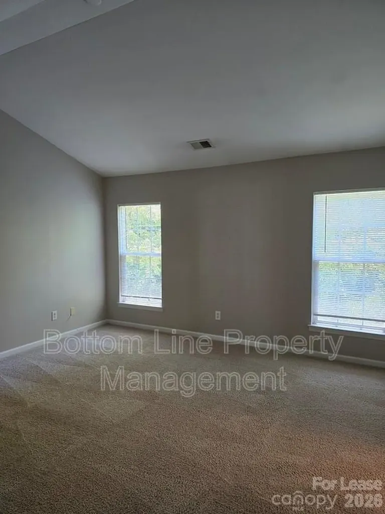 8630 Carolina Lily Lane Charlotte NC 28262